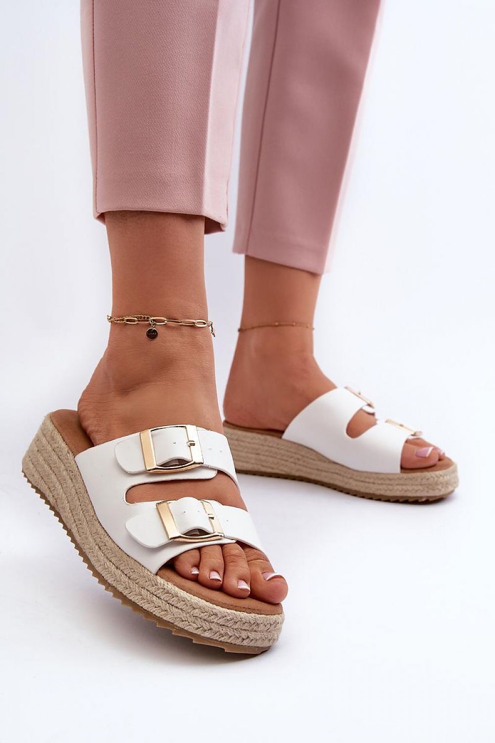 Flip-flops model 197419